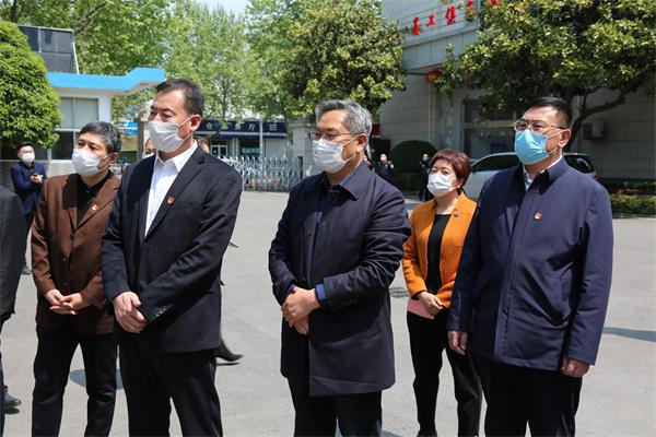 全市國資國企系統(tǒng)現(xiàn)場觀摩團到我集團公司觀摩指導(dǎo)黨建工作