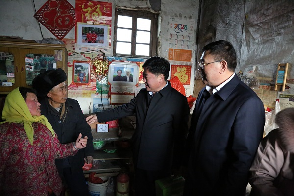 臨沂恒源熱力集團(tuán) 到第一書記幫扶村走訪慰問困難群眾