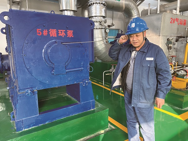 【一線風采】丁召宗：扎根供熱基層的“老大哥”